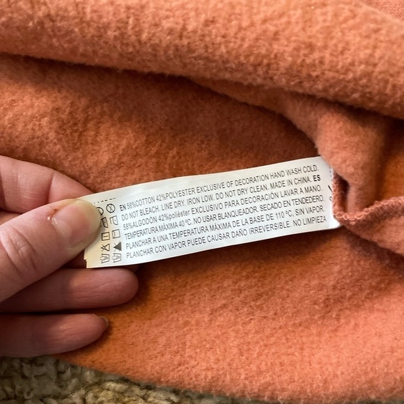 Forever 21 Long Sleeved Cropped Orange Pullover Sweater (Small) - Picture 7 of 10